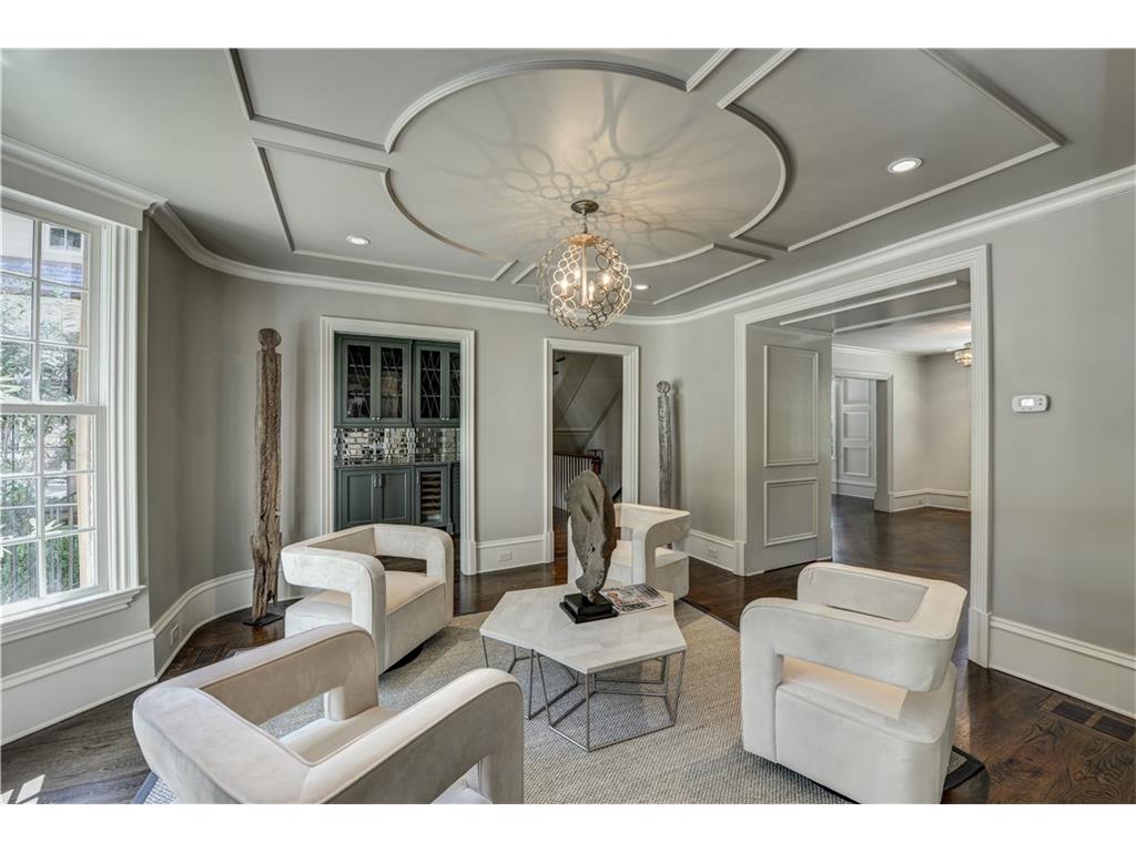 3641 Paces Valley Road NW, Atlanta, GA, 30327 Harry Norman, REALTORS®